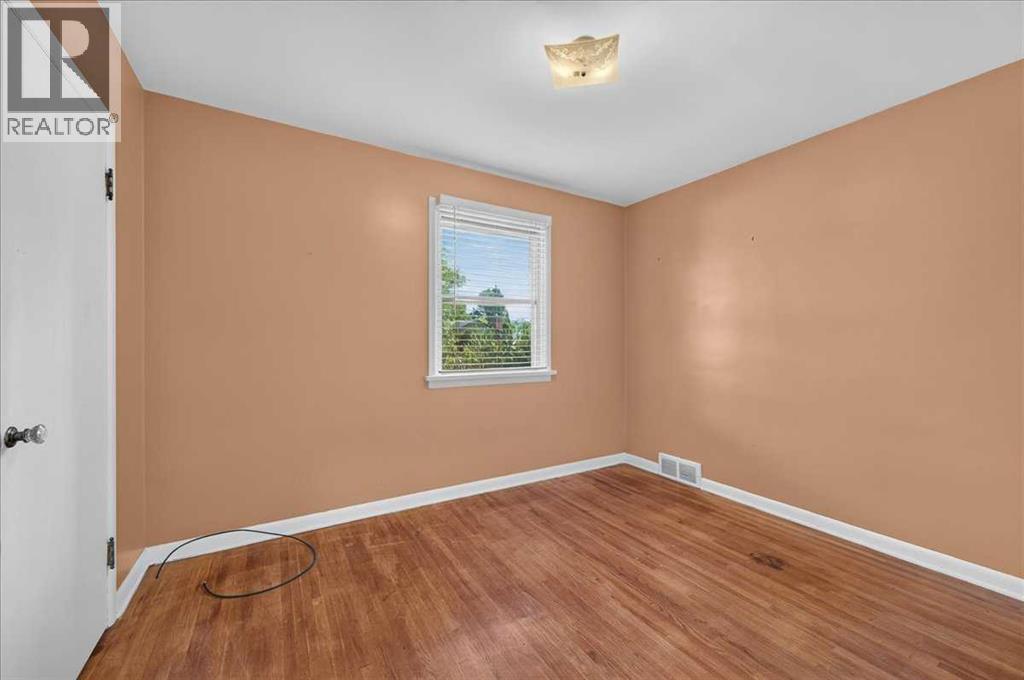 1739 19 Avenue NW - Image 7