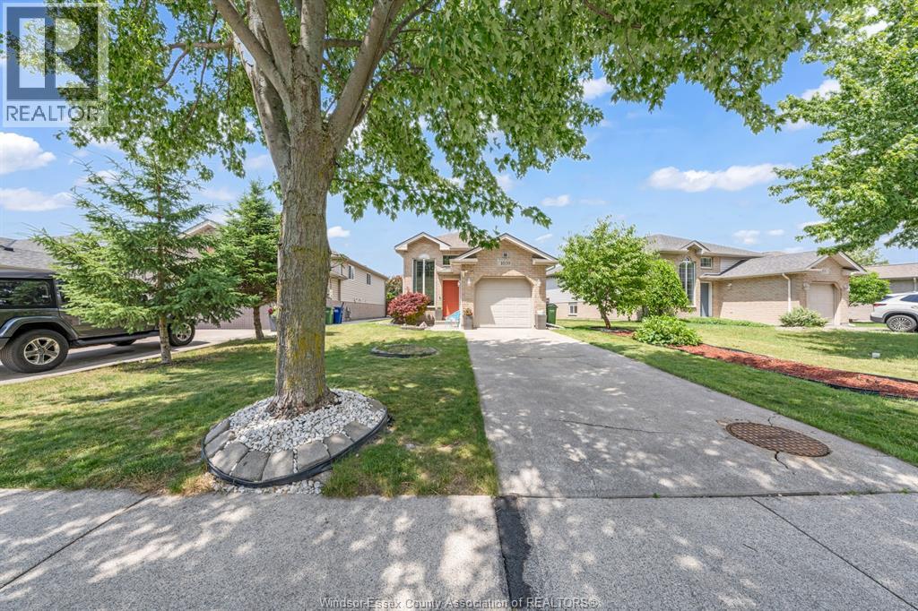 1039 SILVERDALE - 44