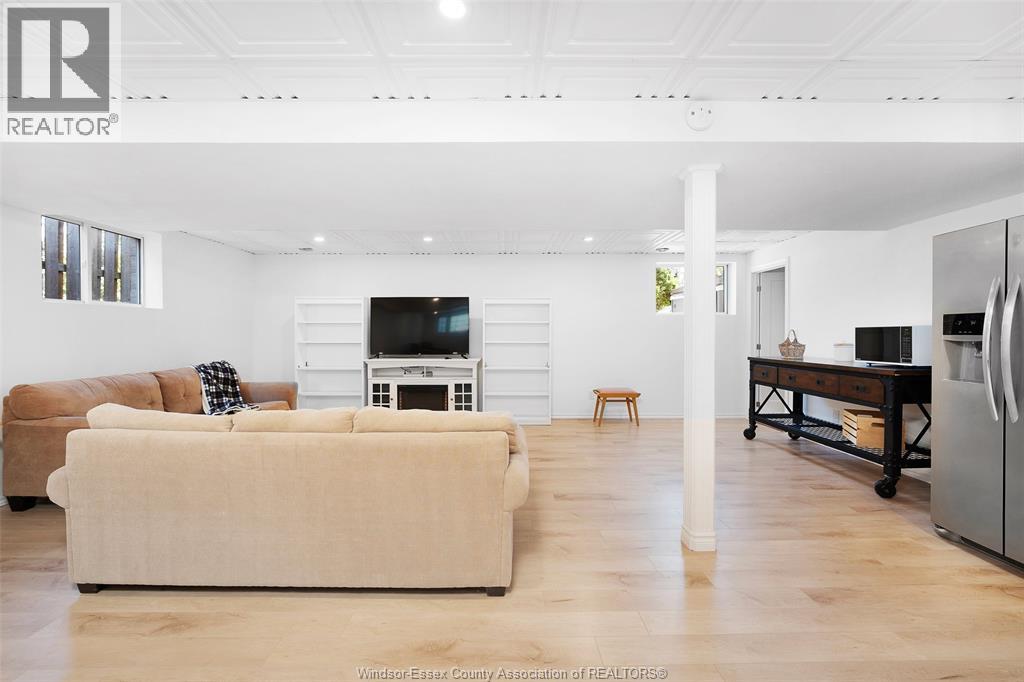 4332 MONTEREY COURT - 25