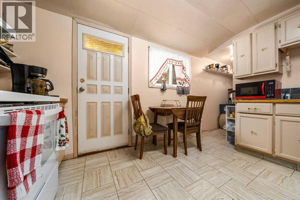 511B Maple Avenue SE - Image 4