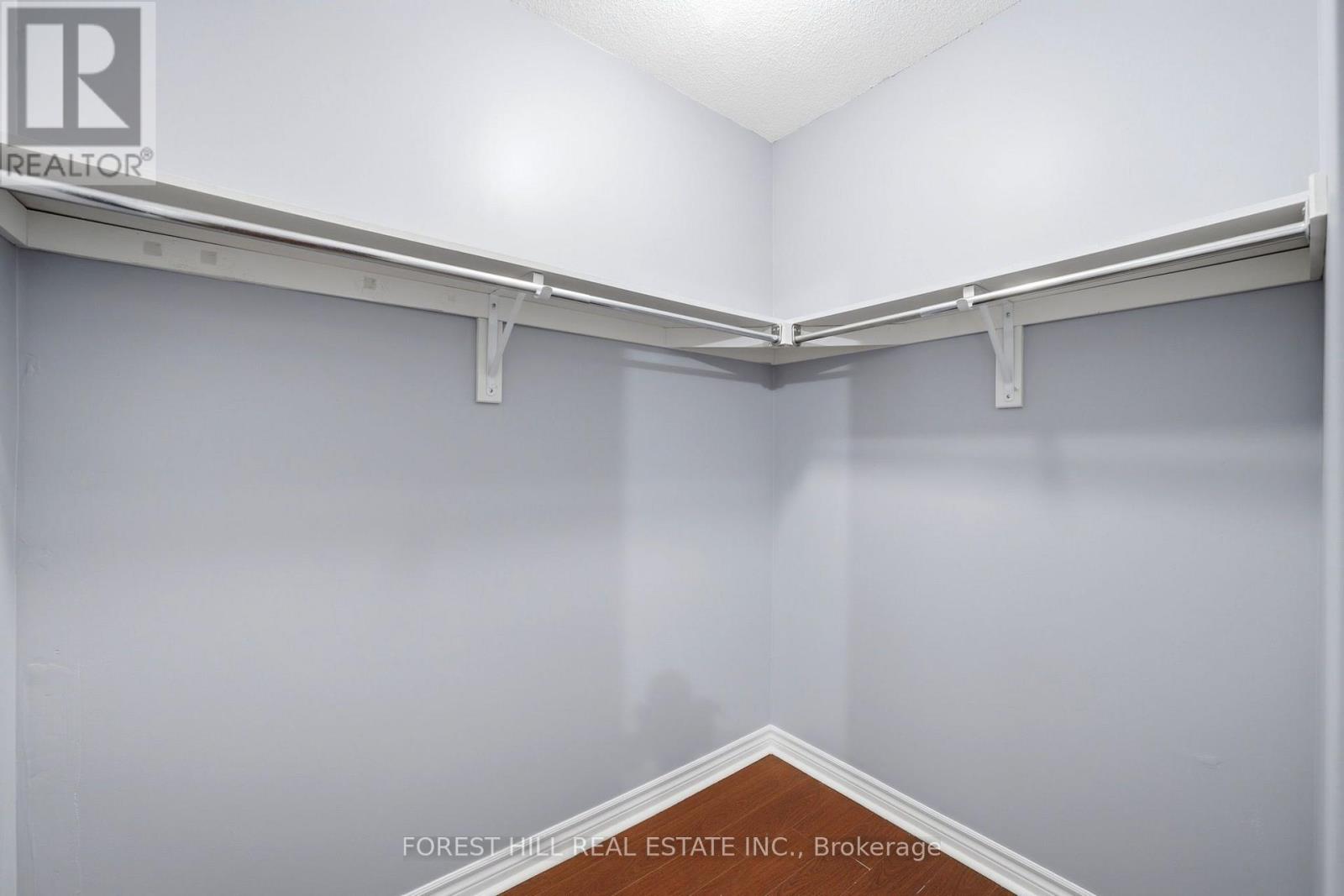 12 LAMBRINOS LANE - 26