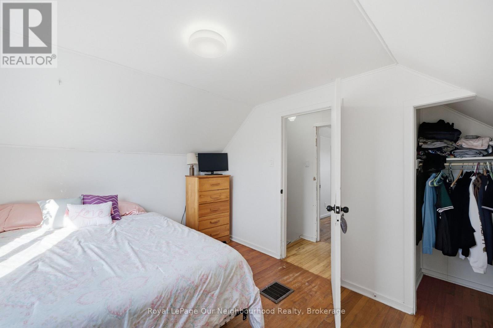 367 CAMPBELL STREET - 20