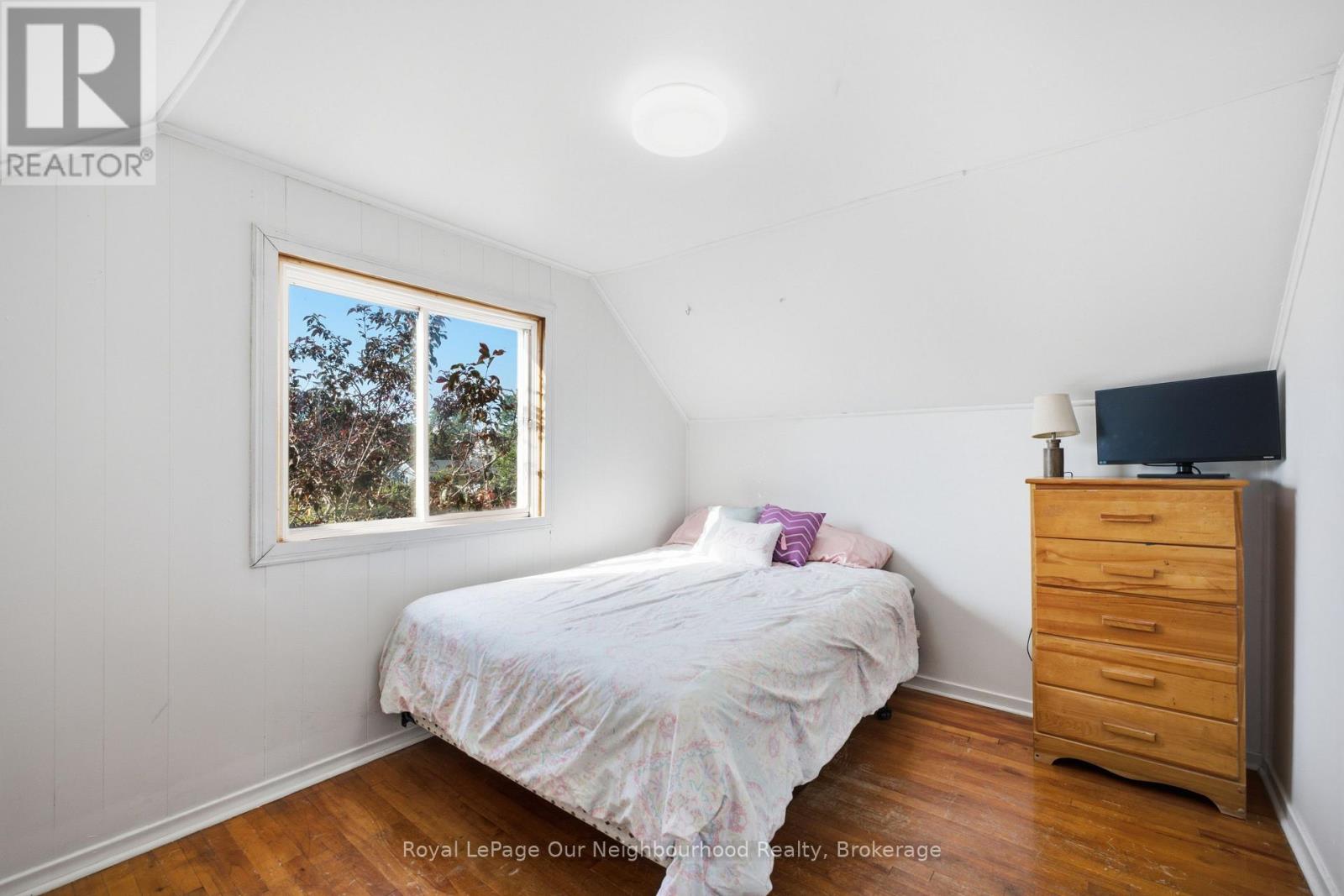 367 CAMPBELL STREET - 21