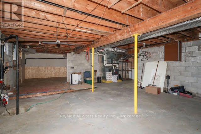 4175 HIGHWAY 35 N - 18
