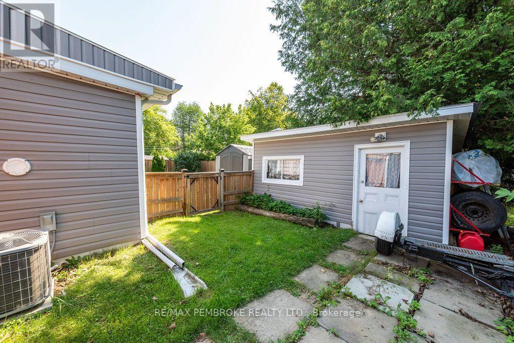 597 ALMIRA STREET S - Image 43