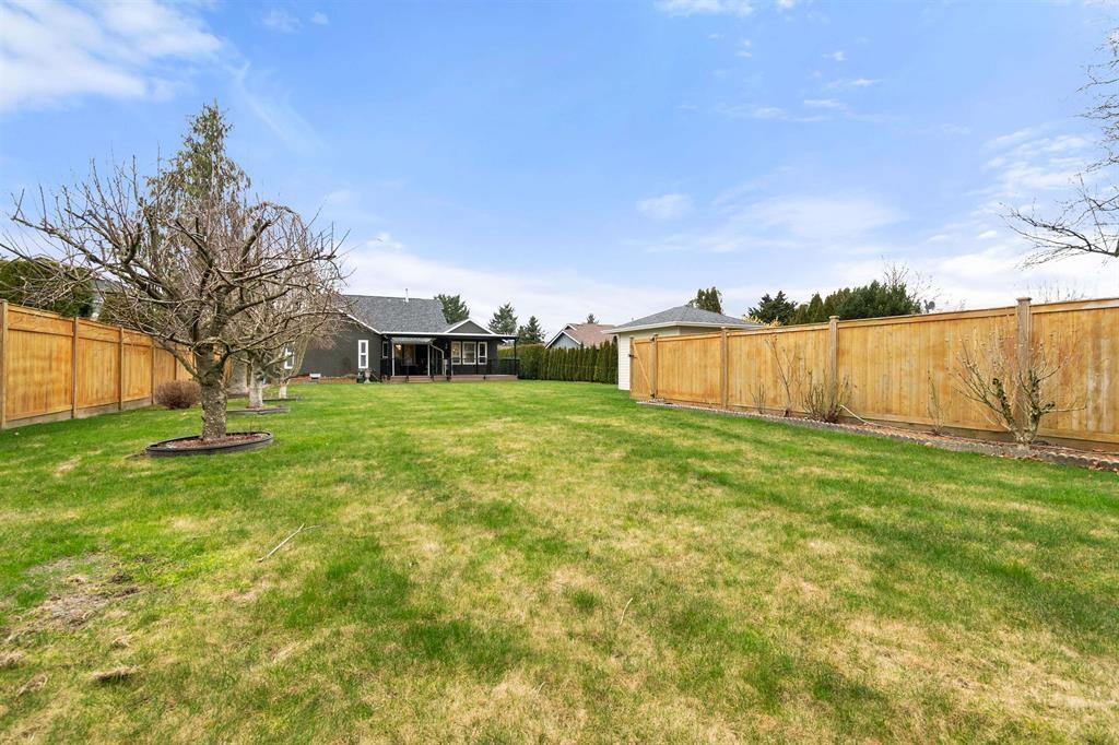 6792 HENRY STREET, Sardis South, Chilliwack