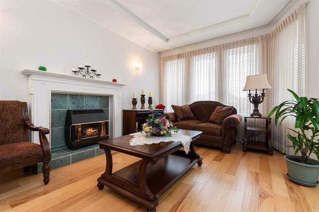 6792 HENRY STREET, Sardis South, Chilliwack