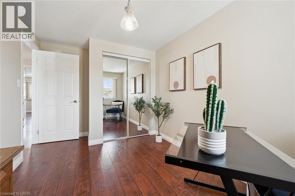 86 BRIDLEWREATH Street - 16