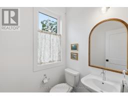 Primary Bedroom - 125 Sixth Street, Collingwood, ON L9Y5V1 Photo 8