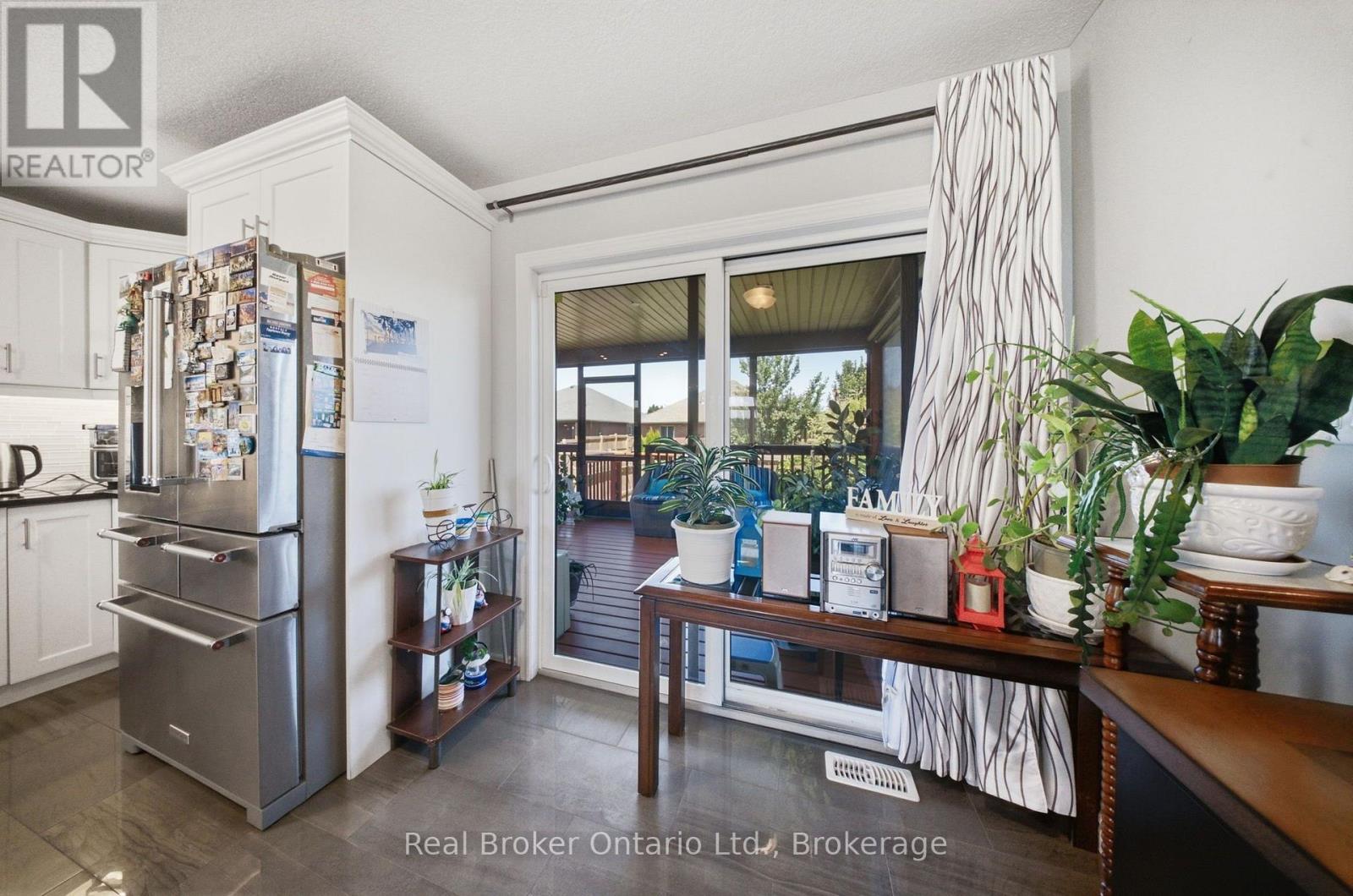 360 DOVER AVENUE - 16
