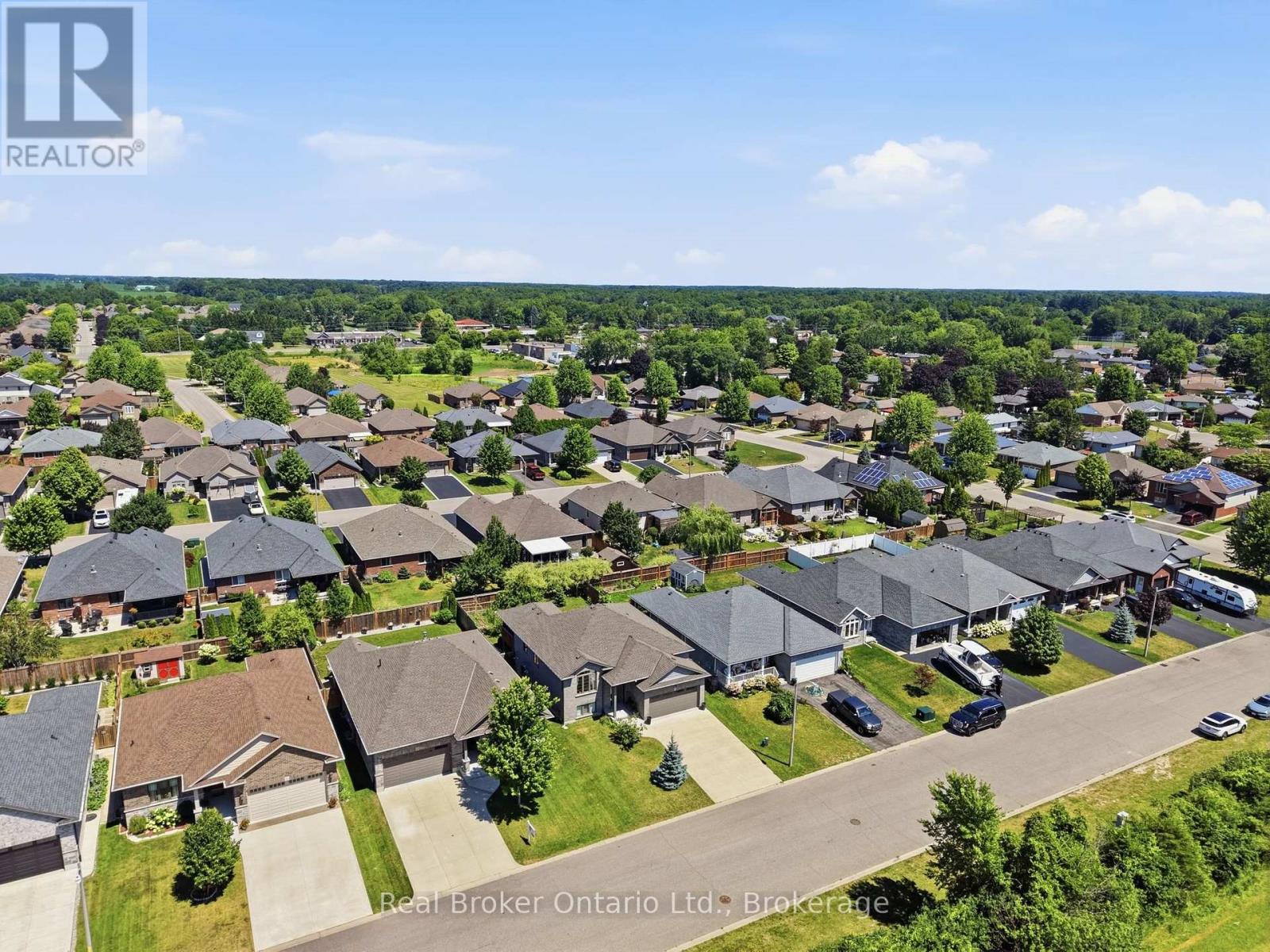 360 DOVER AVENUE - Image 43