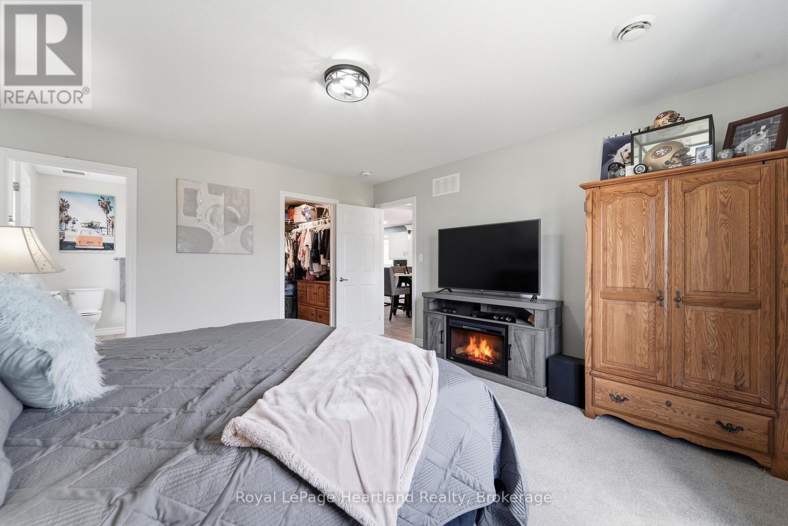 237 LAKE BREEZE DRIVE - Image 17