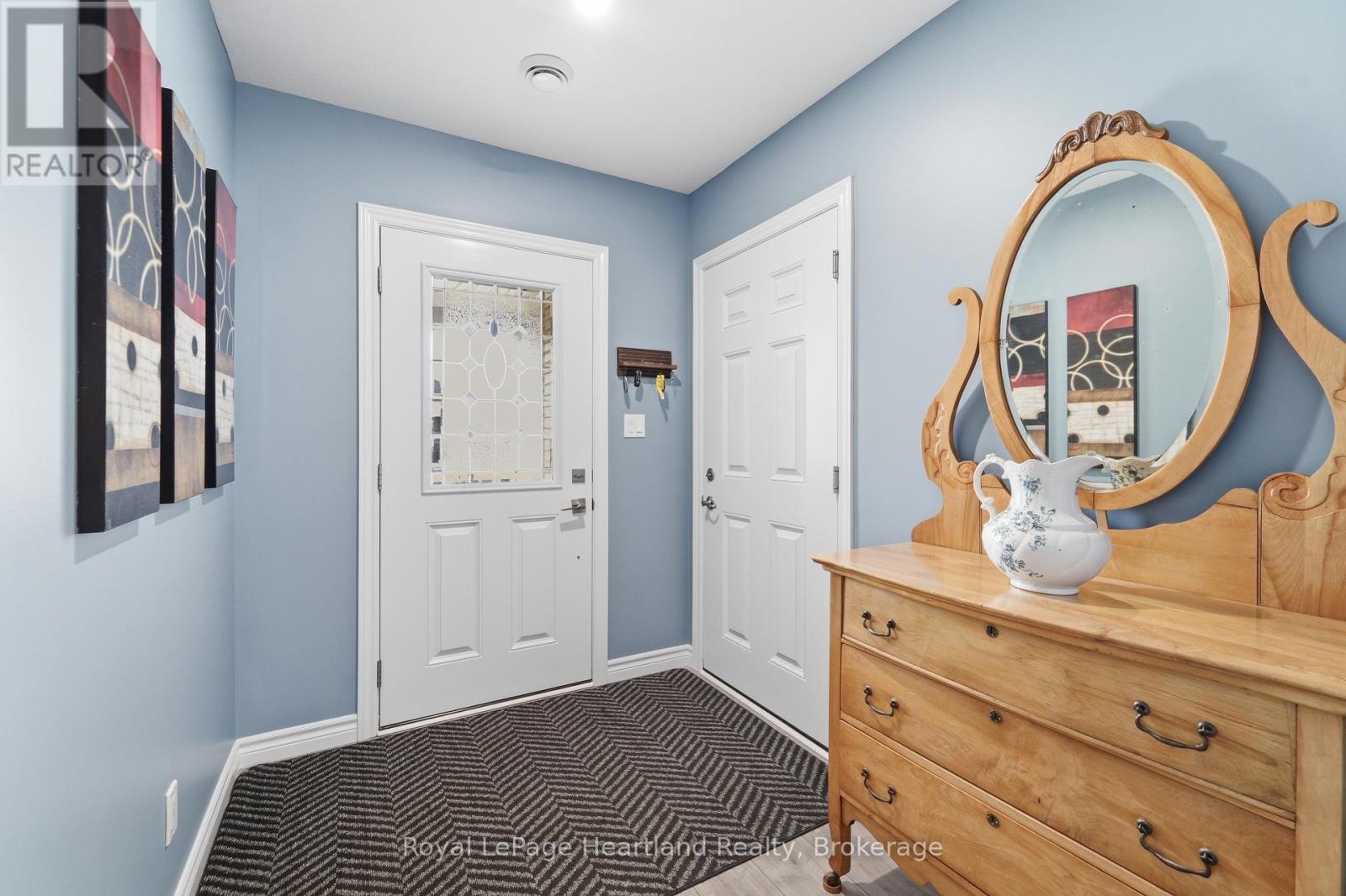 237 LAKE BREEZE DRIVE - Image 3