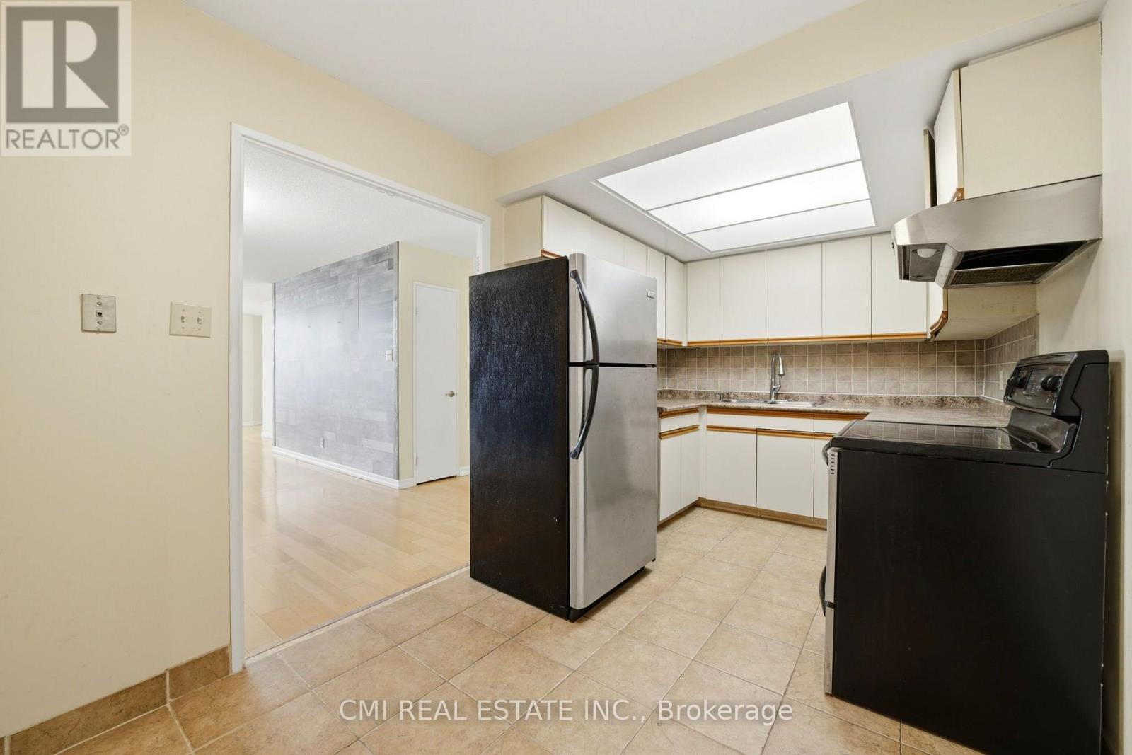 #2307 215 WYNFORD DRIVE - 18