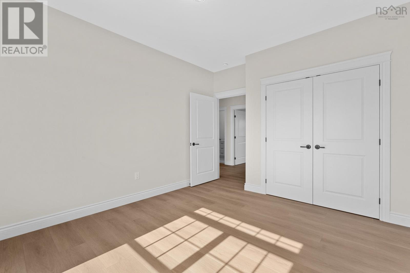 1097 Fleetwood Drive - 32