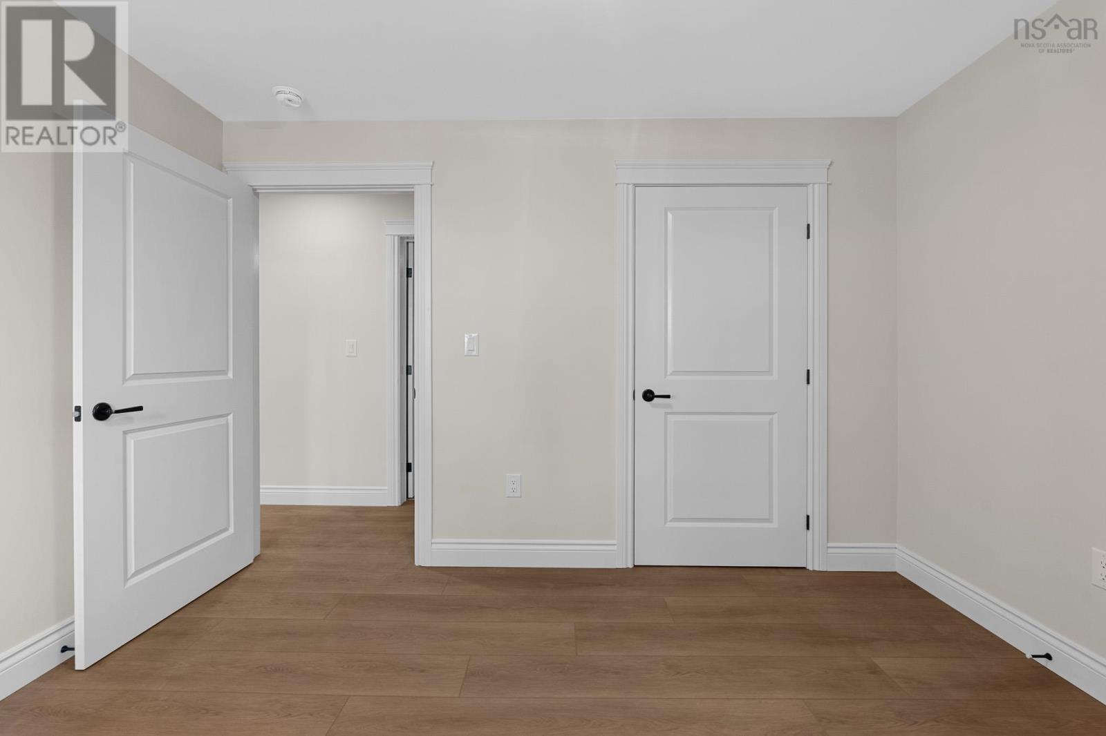 1097 Fleetwood Drive - 6