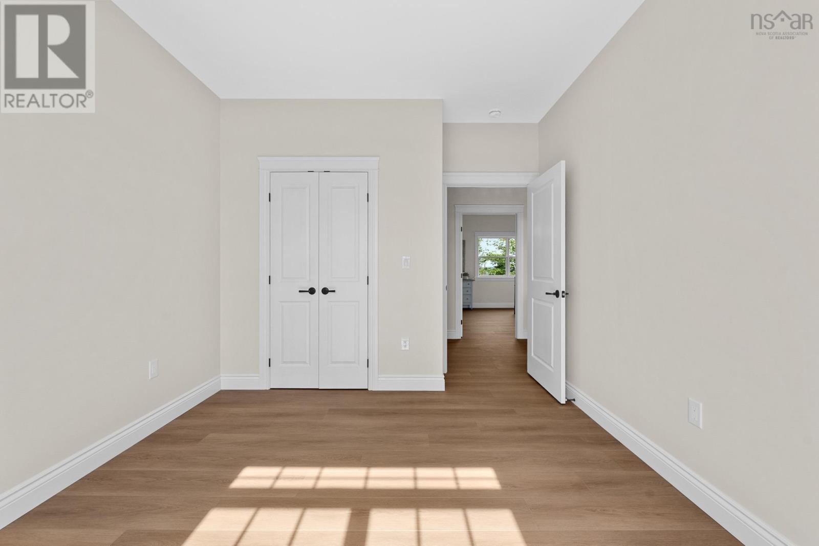 Property 7 of 49 of 1097 Fleetwood Drive