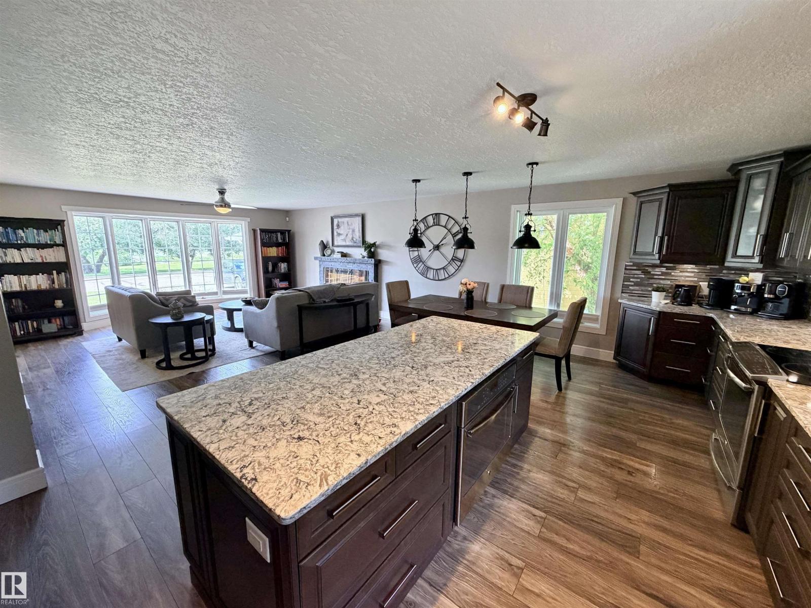 4309 53 ST - Image 11