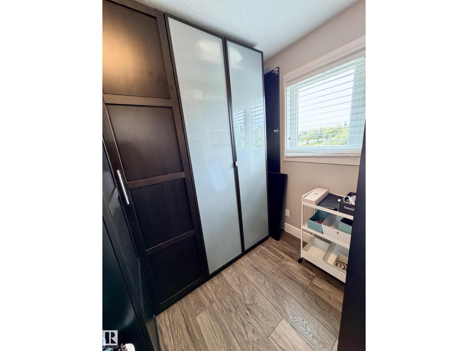 4309 53 ST - 17