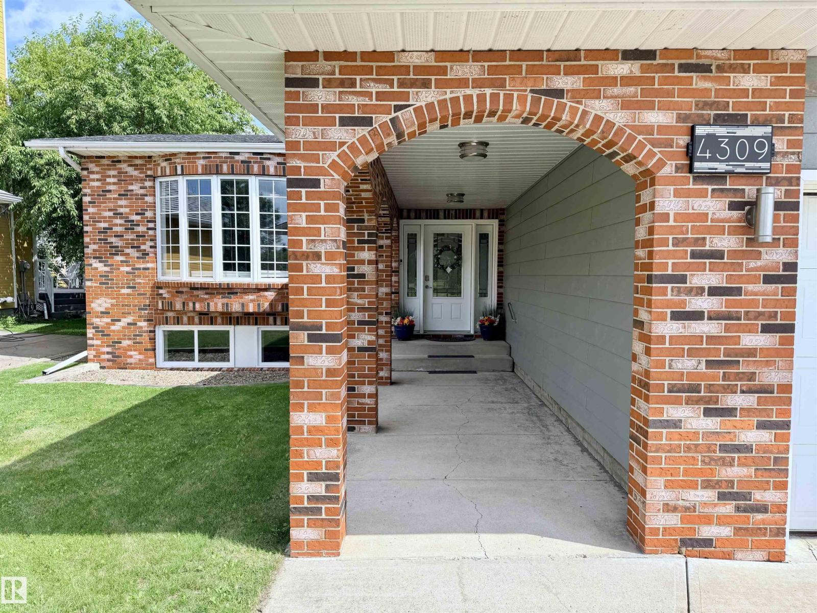 4309 53 ST - 2