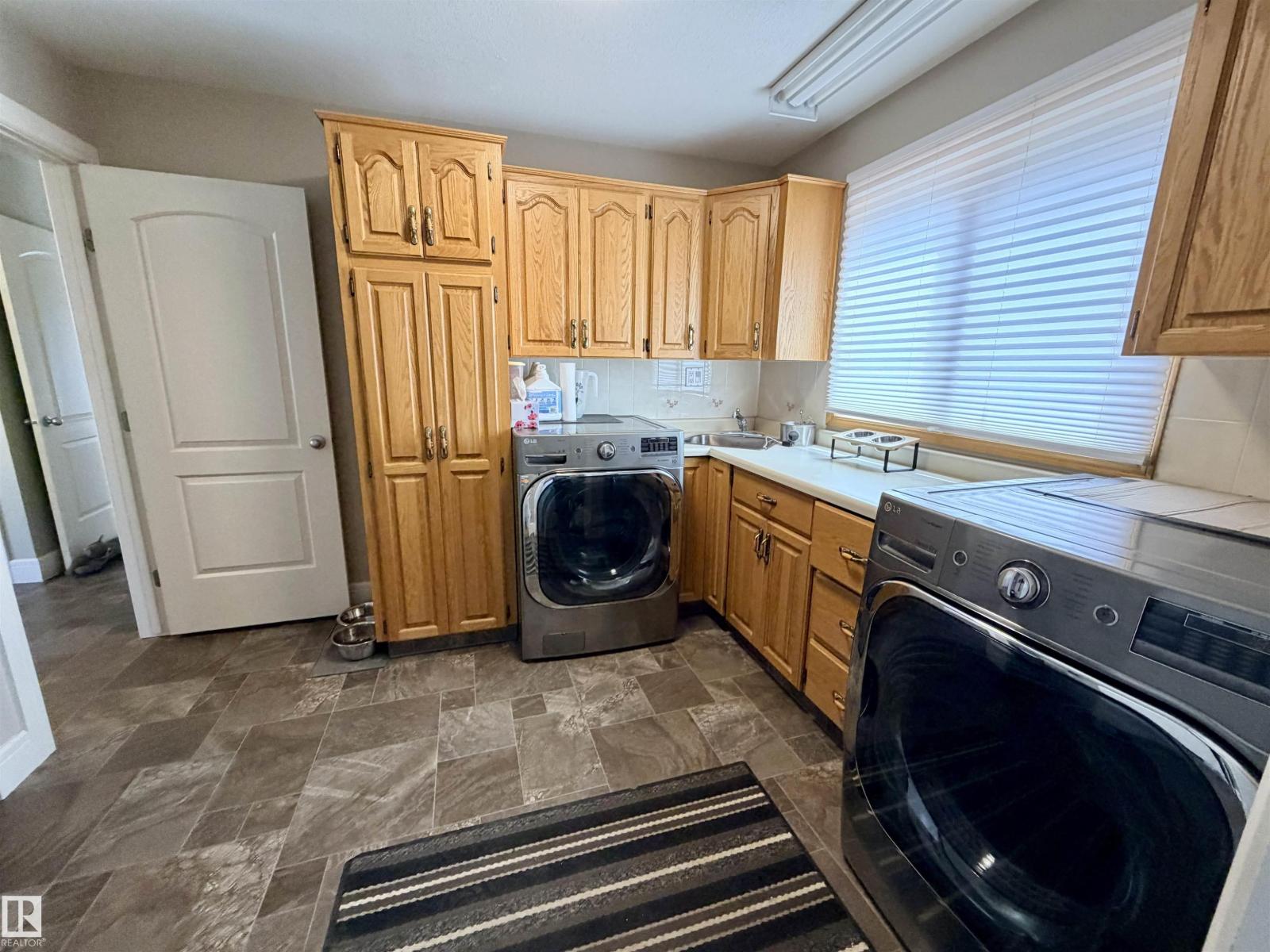4309 53 ST - 29