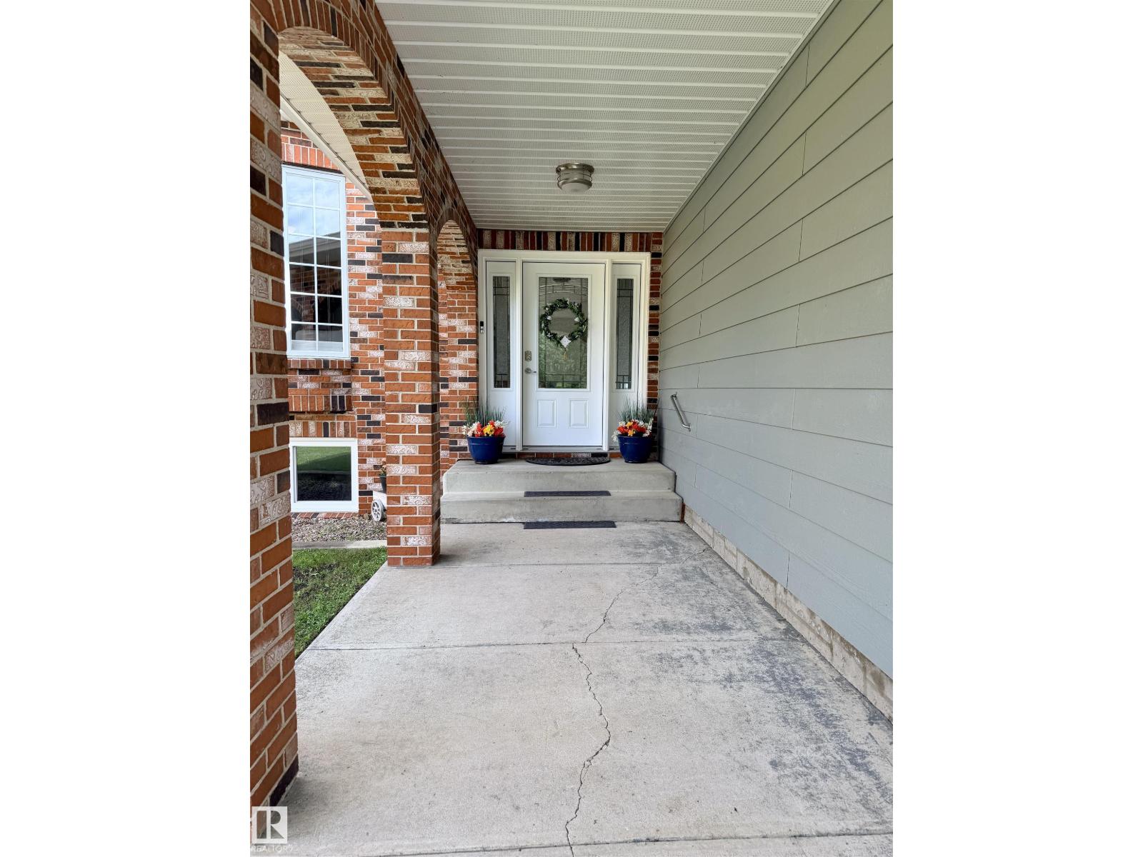 4309 53 ST - 48