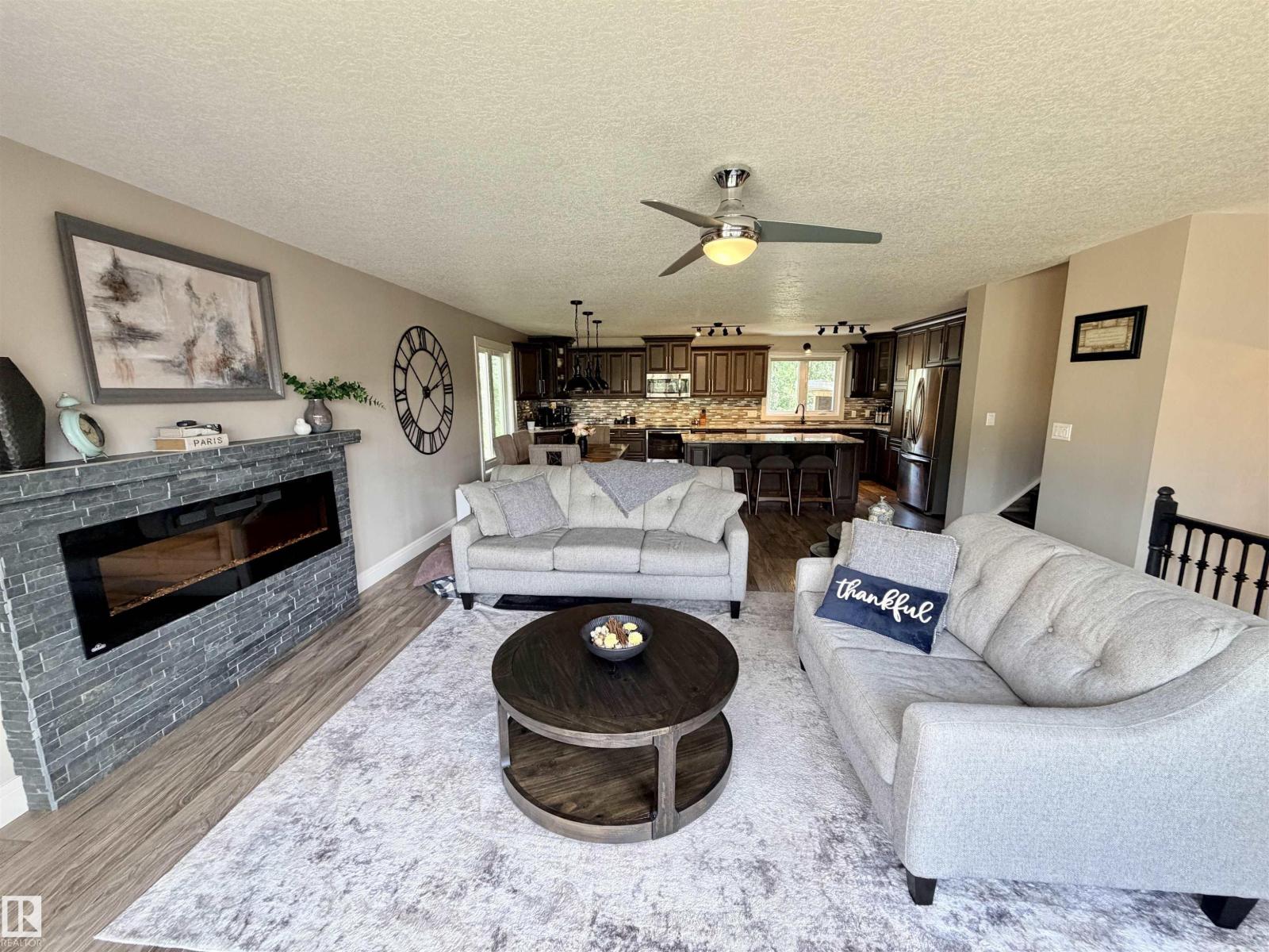 4309 53 ST - 5