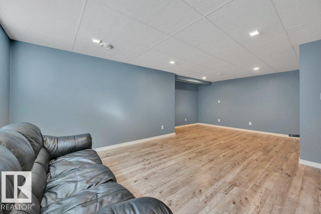 3508 16 ST NW - Image 36