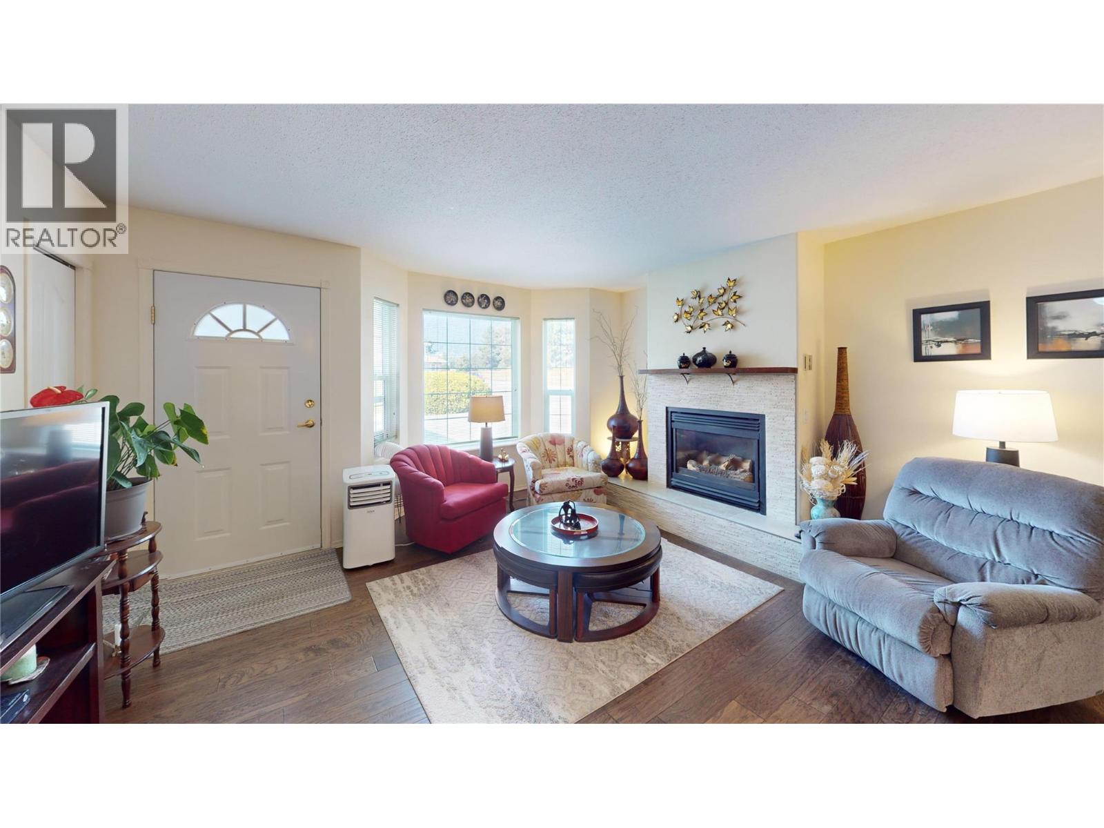 #7 1510 Birch Street - 4