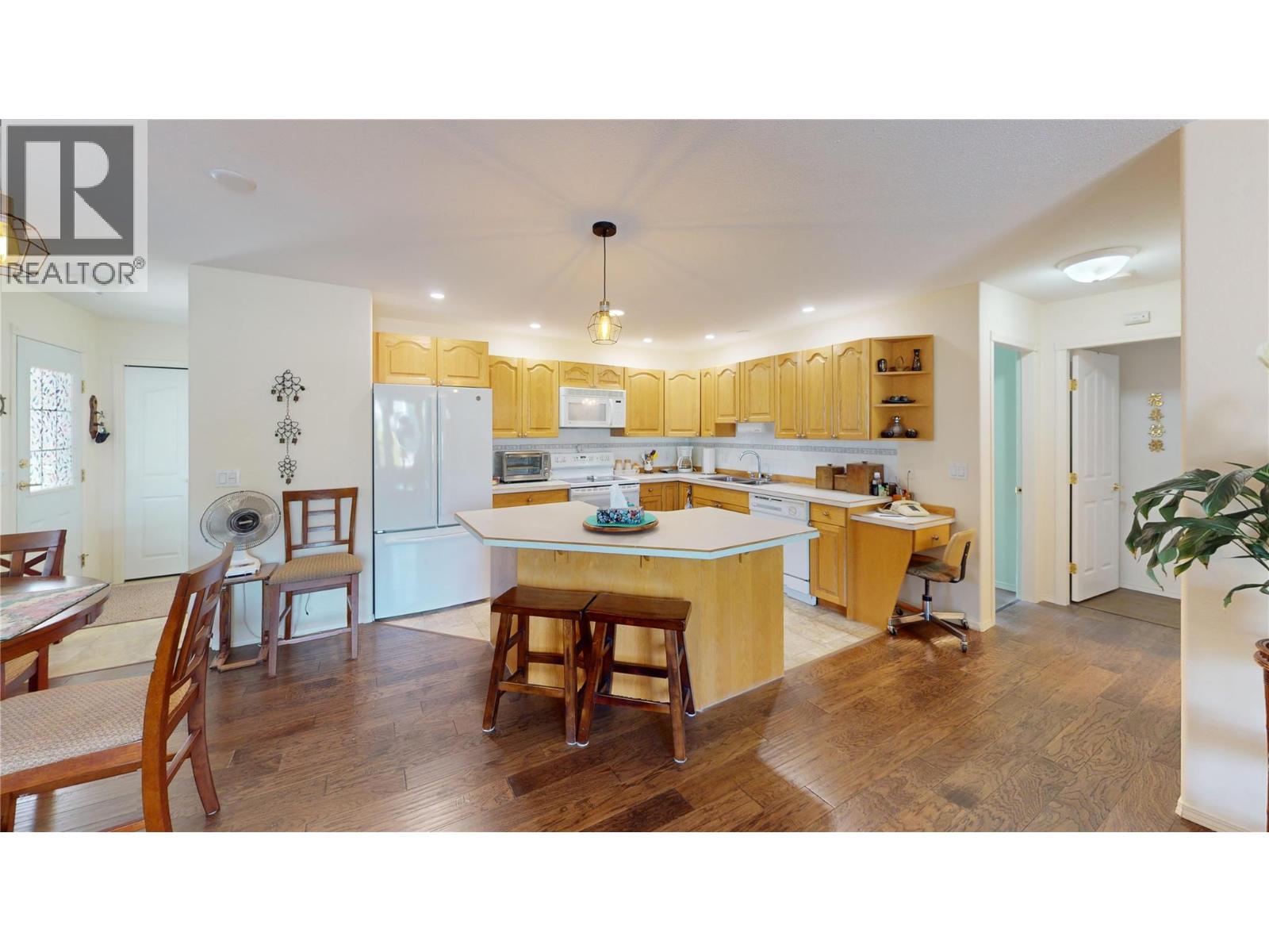 #7 1510 Birch Street - 13