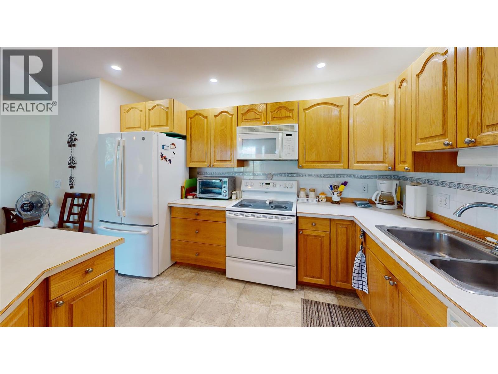 #7 1510 Birch Street - 11