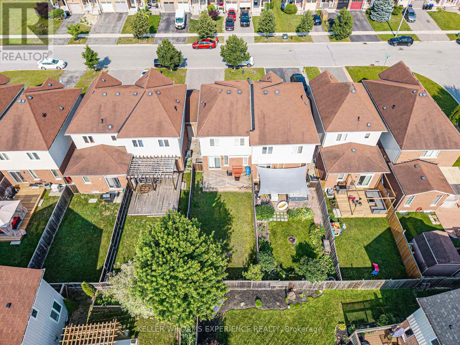 110 COLLIER CRESCENT - 29