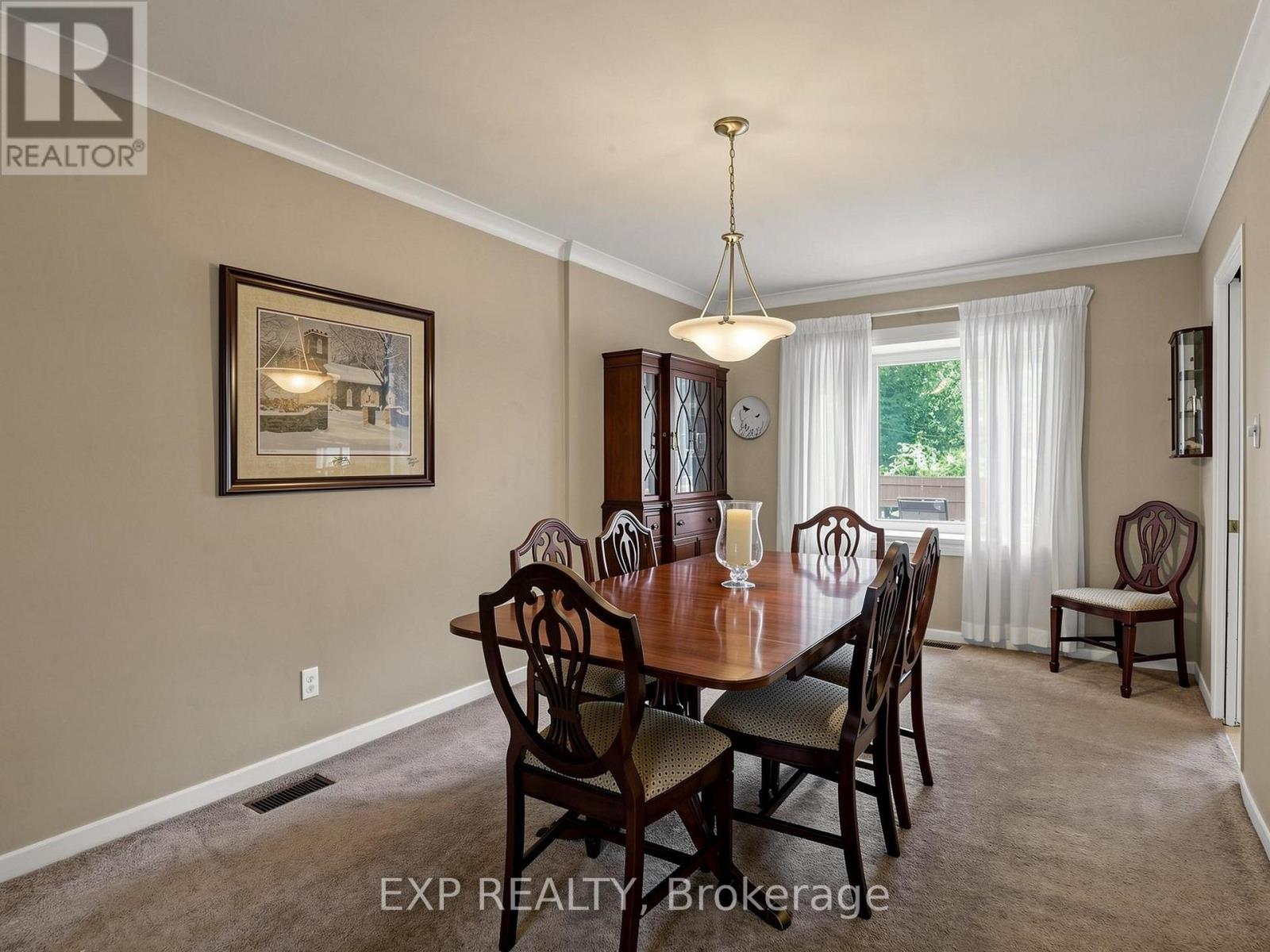 37 BRIGHTBAY CRESCENT - 12