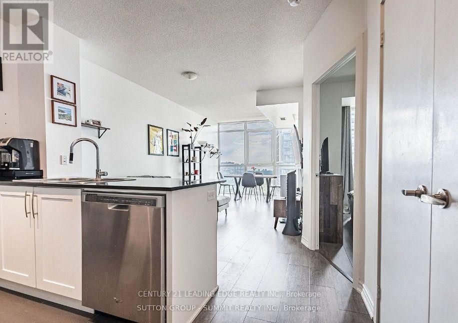 Photo of 4070 Confederation Parkway