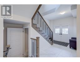 Bedroom 2 - 51 Rosewell Crescent, Halton Hills, ON L7G0N4 Photo 6