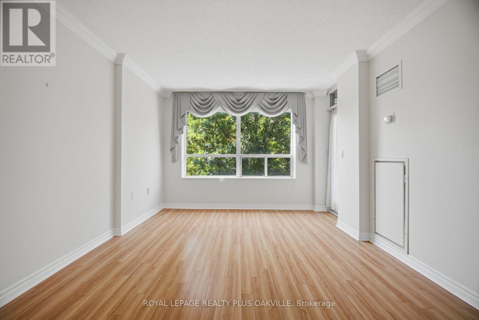 #1406 100 BURLOAK DRIVE - 25