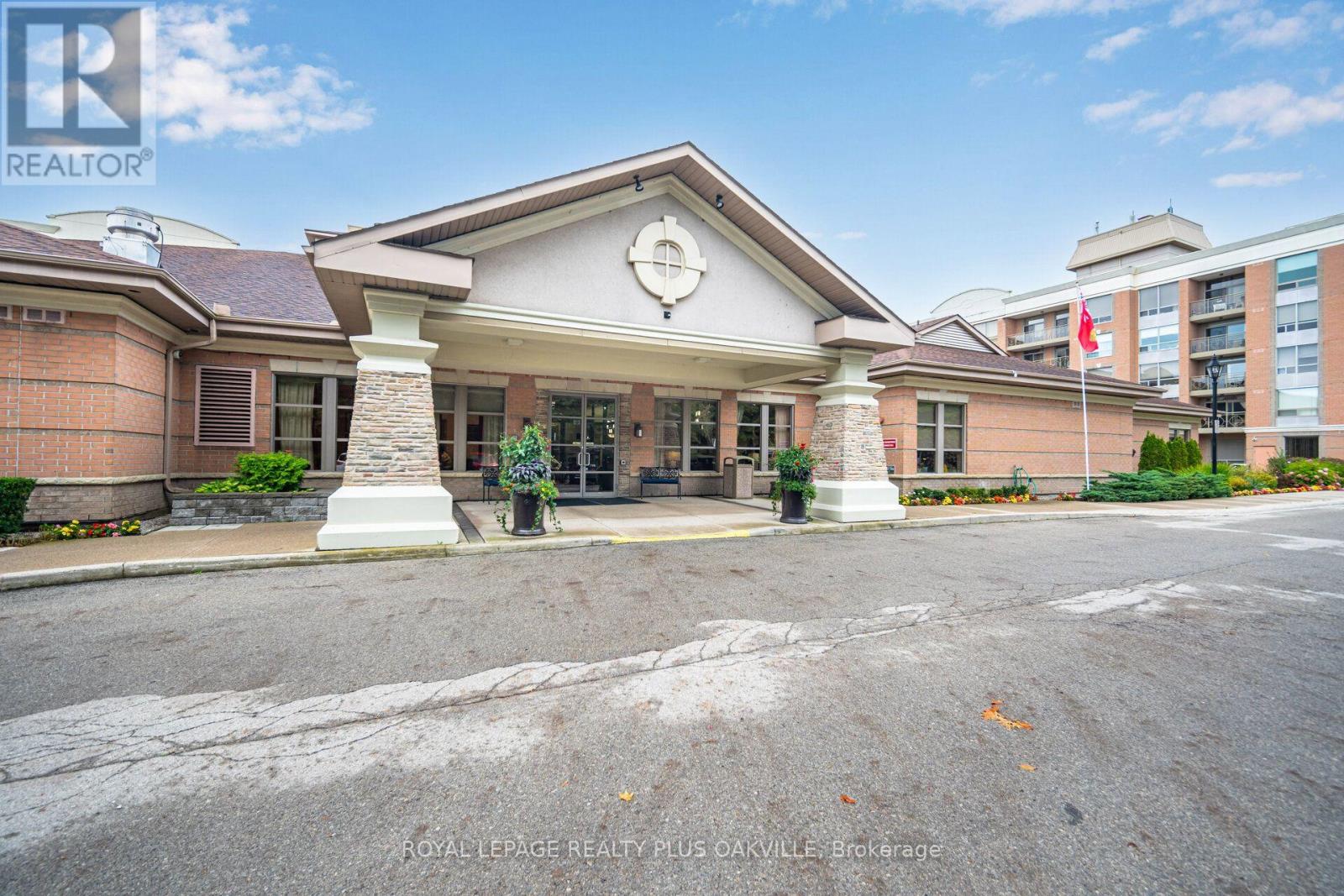 #1406 100 BURLOAK DRIVE - 3