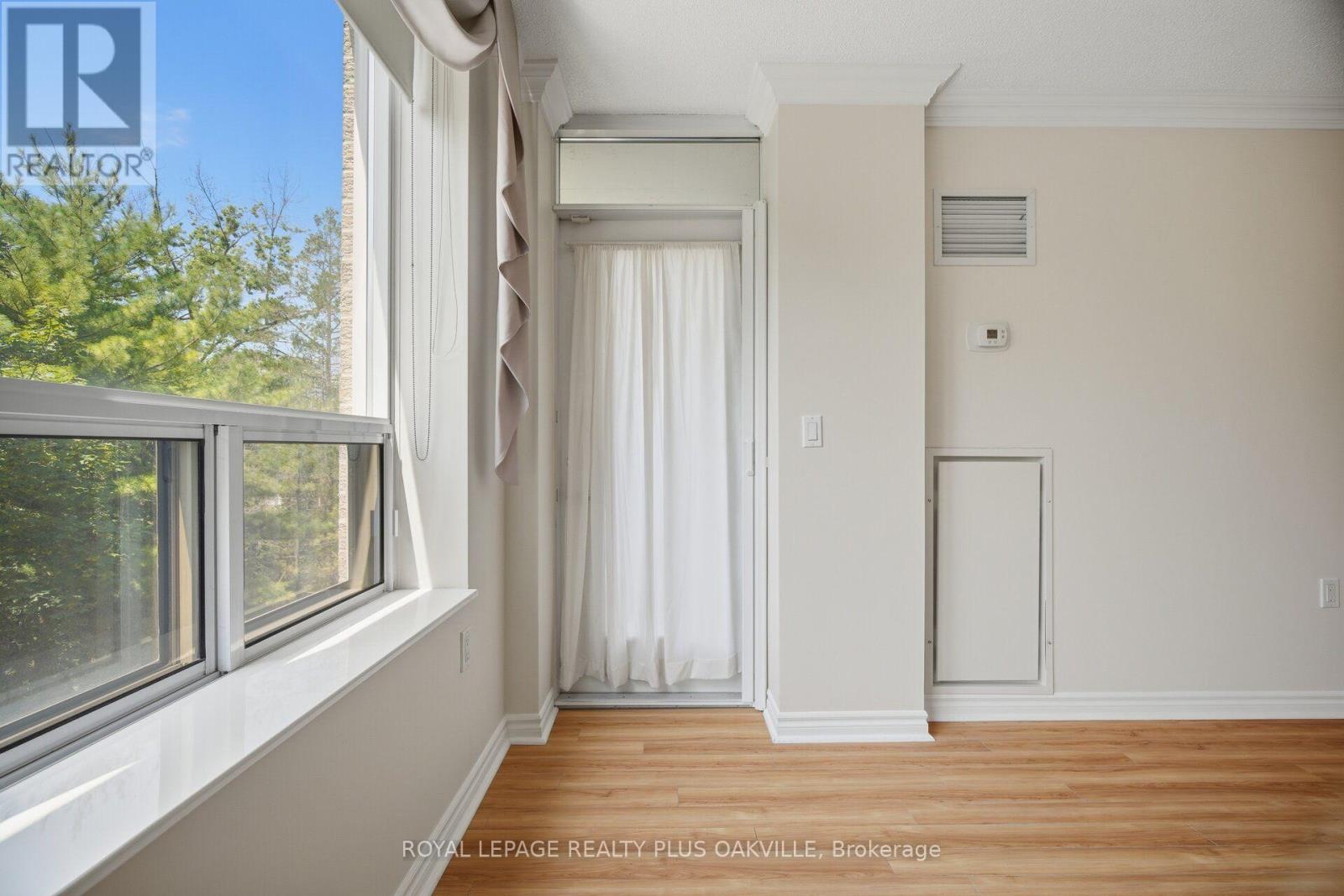 #1406 100 BURLOAK DRIVE - 41