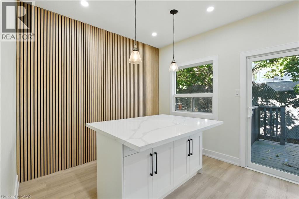 9 ALICE Street - 24
