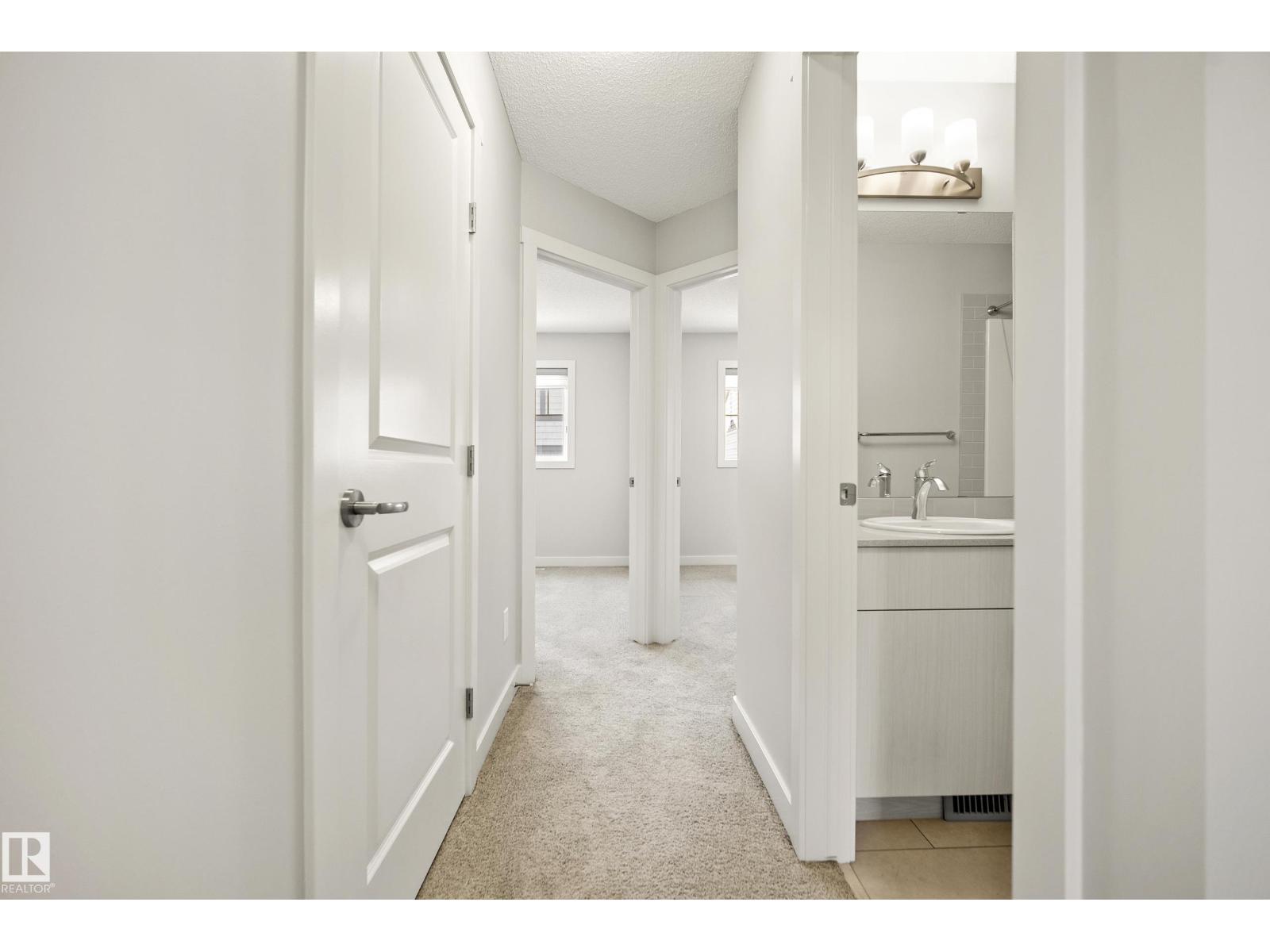 #90 50 Mclaughlin DR - 18