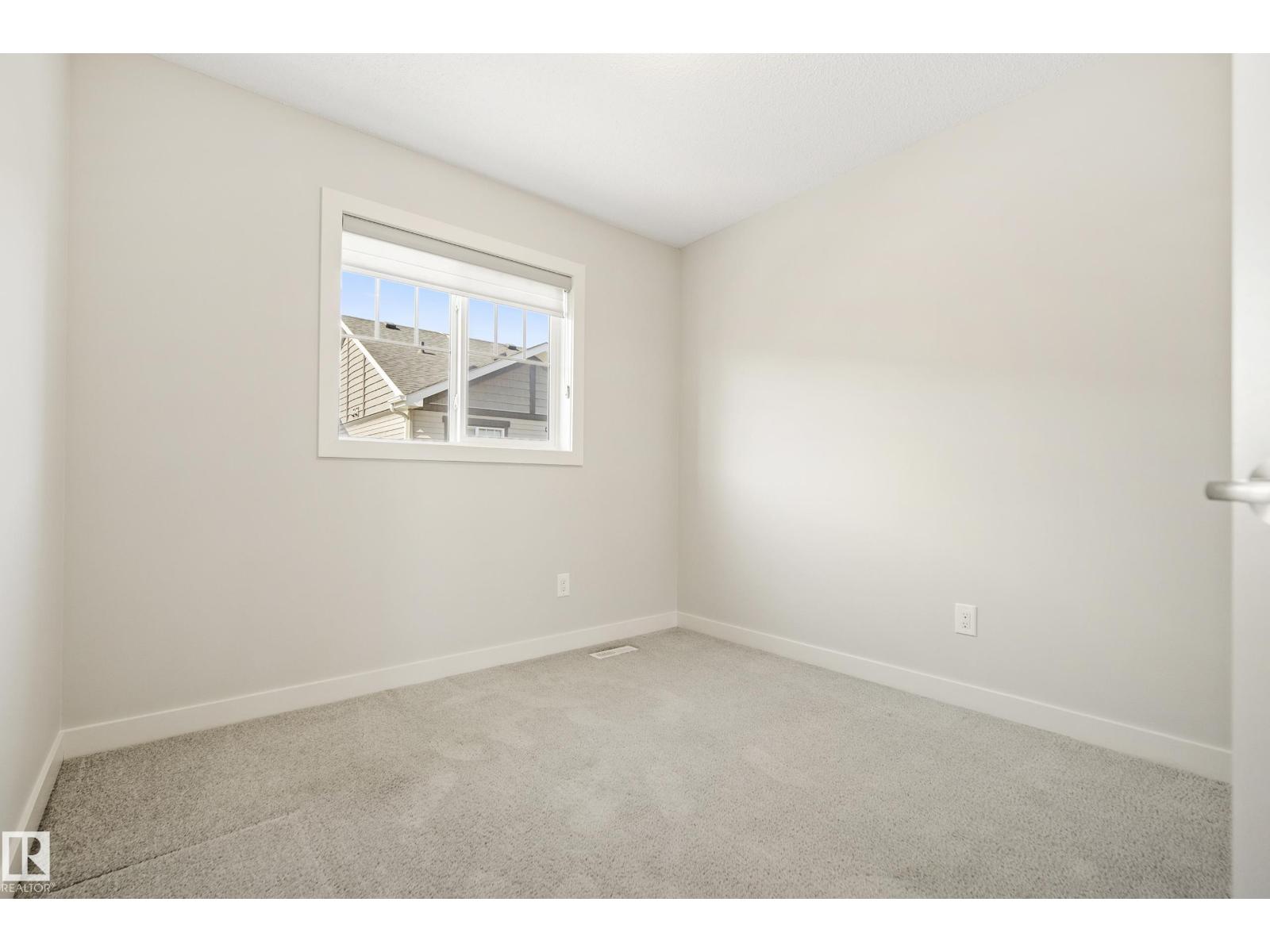 #90 50 Mclaughlin DR - 26