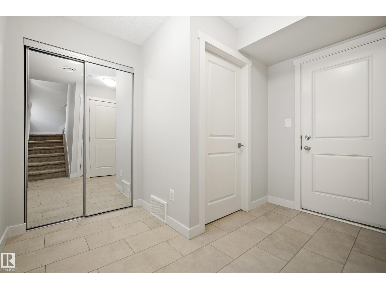 #90 50 Mclaughlin DR - 4