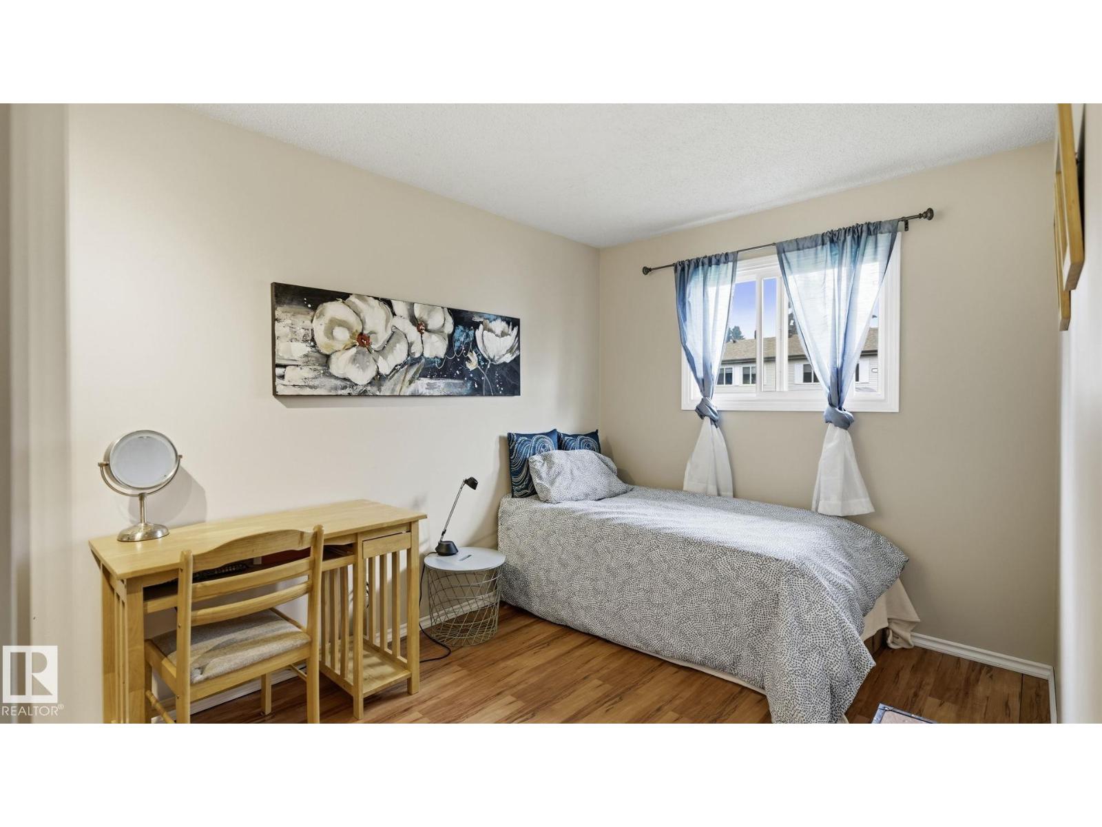 31 WALDEN CR - Image 17