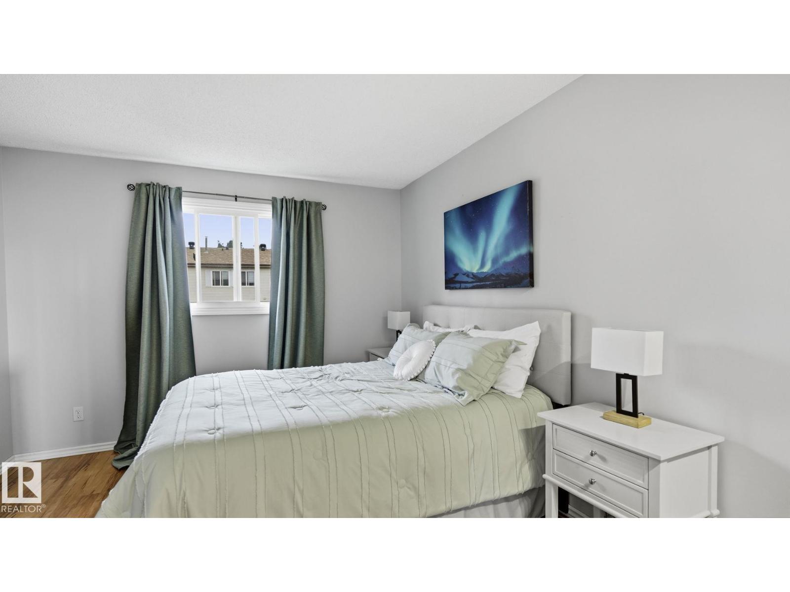 31 WALDEN CR - Image 19