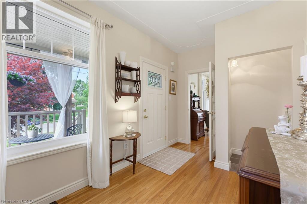 3-bedroom home for sale at 41 BANFIELD Street, Paris ON · photo 14 of 42