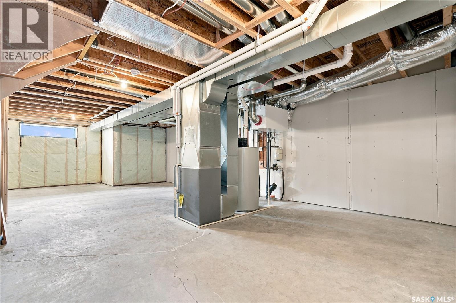 #115 Rosewood BOULEVARD E - Image 36
