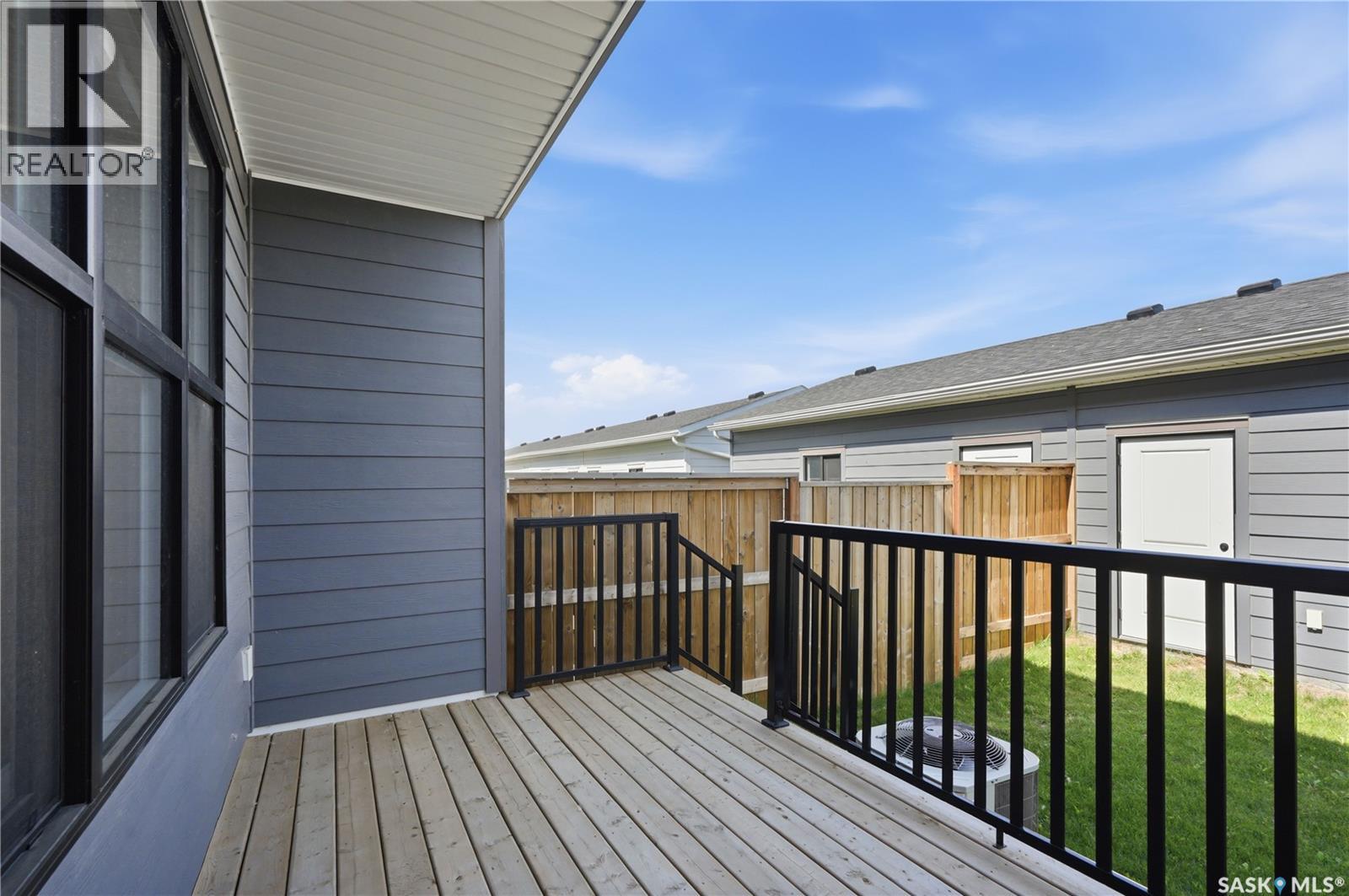 #115 Rosewood BOULEVARD E - Image 37