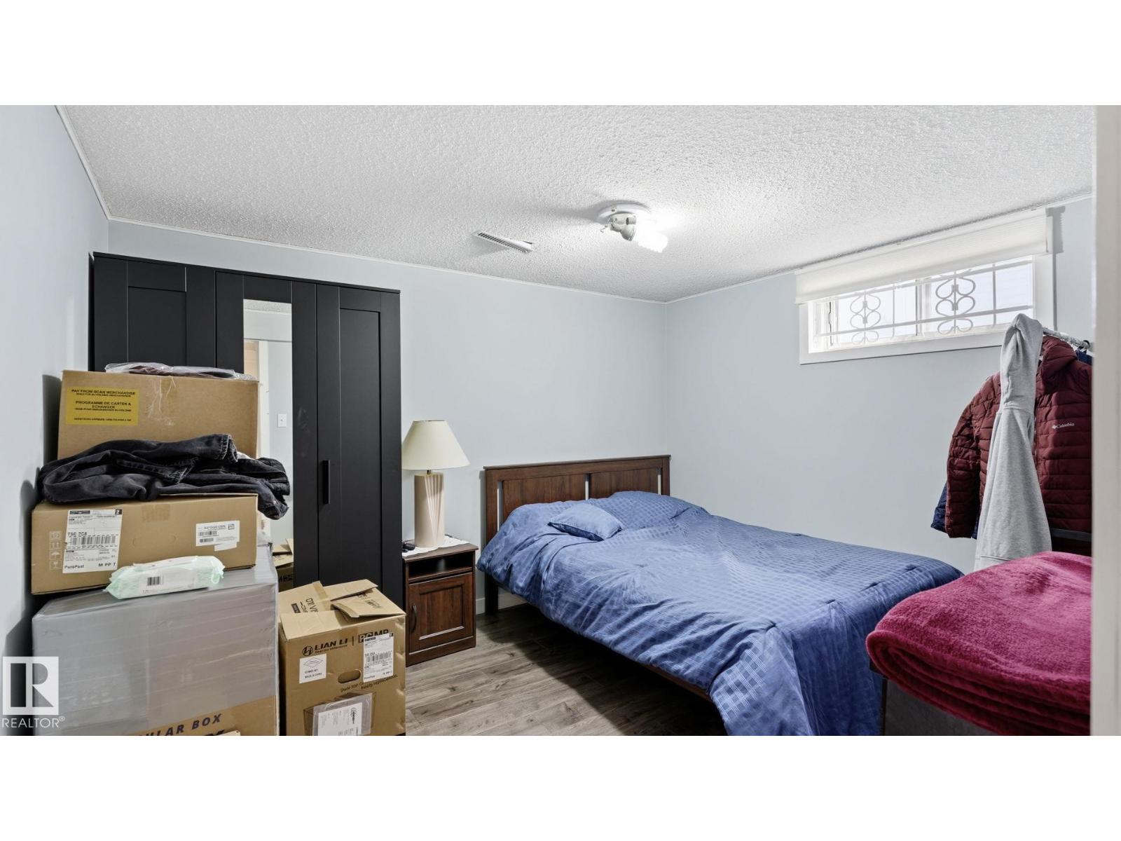 7819 132A AV NW - 27