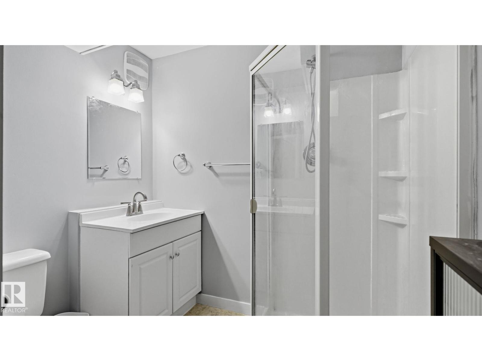 7819 132A AV NW - Image 31