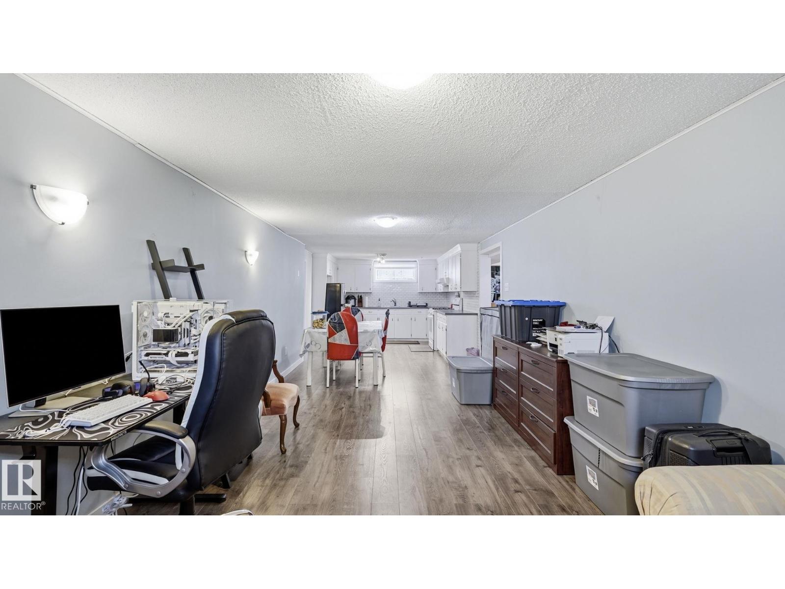 7819 132A AV NW - Image 30